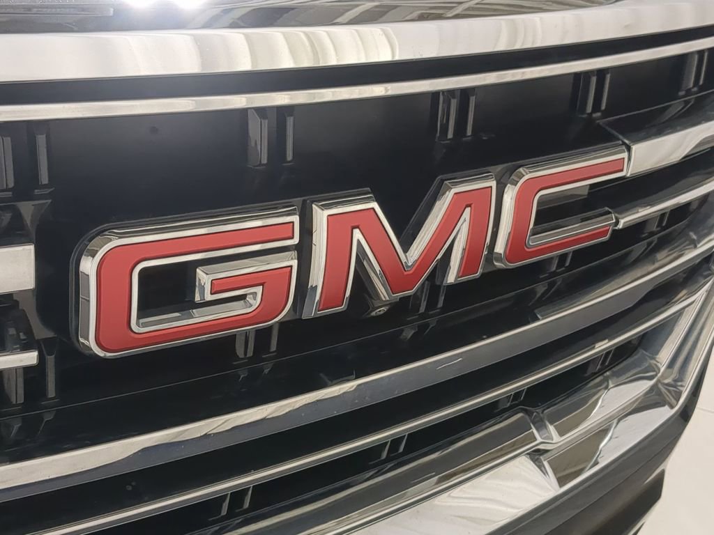 Used 2023 GMC Yukon SLT w/ SLT Luxury Package AWD/4WD image 15