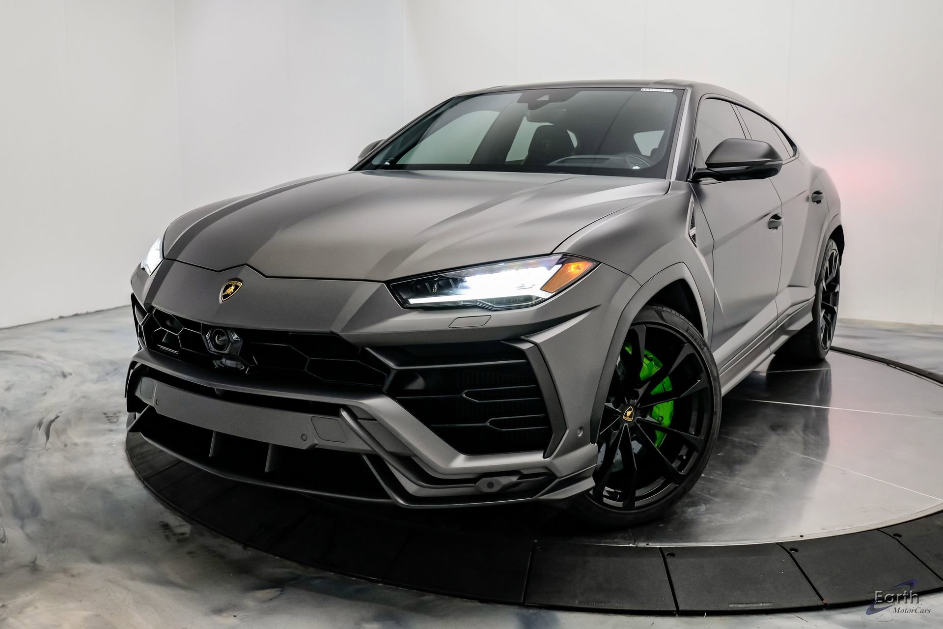 Used 2022 Lamborghini Urus AWD/4WD image 5