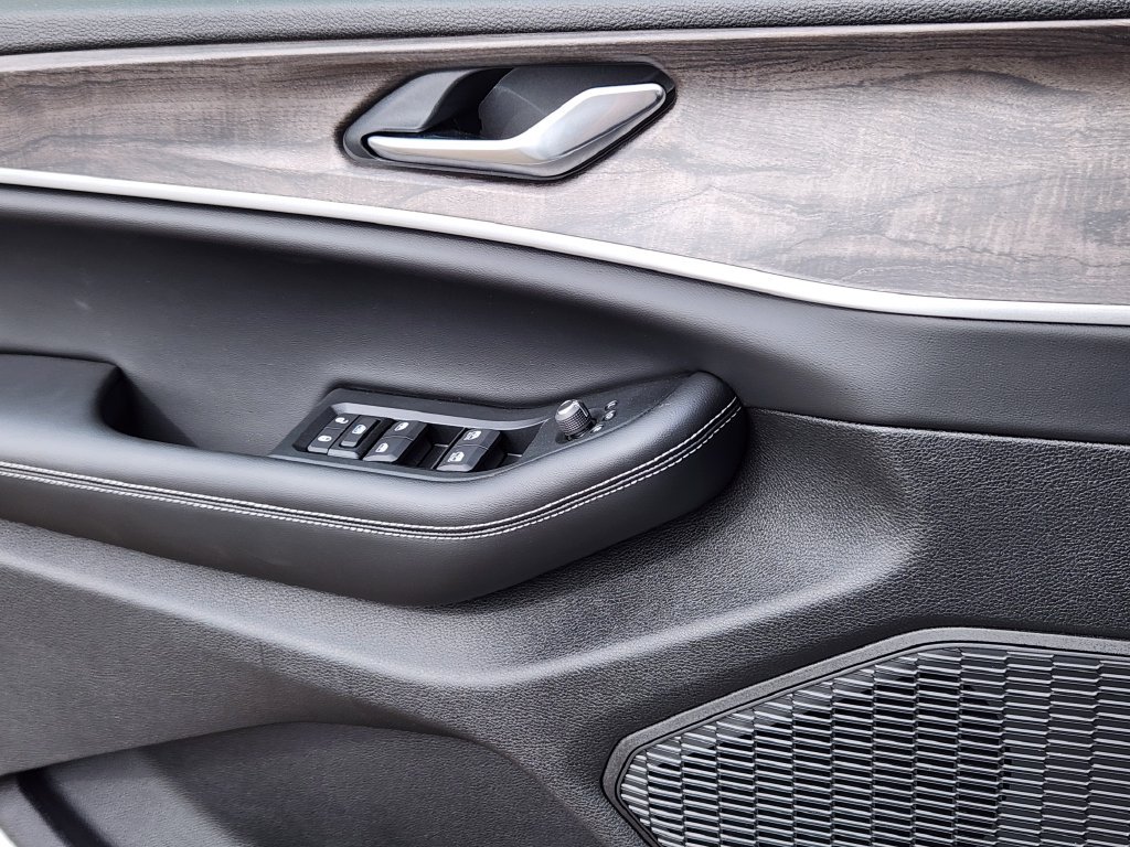 New 2026 Jeep Grand Cherokee Altitude AWD/4WD image 6