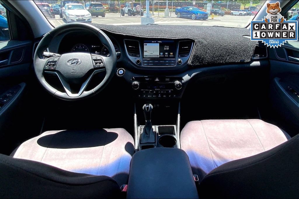 Used 2016 Hyundai Tucson Limited w/ Option Group 03 FWD image 15