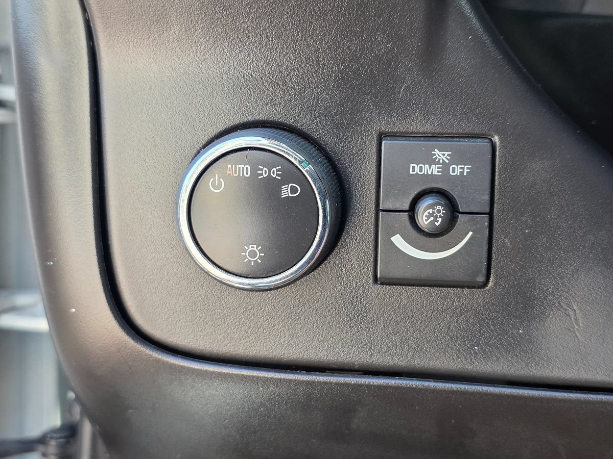 Used 2014 Chevrolet Express 2500 Extended RWD image 27
