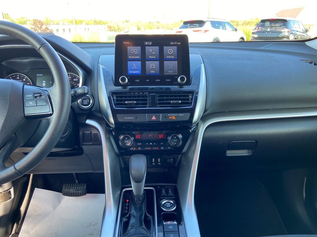 Used 2023 Mitsubishi Eclipse Cross SE image 25