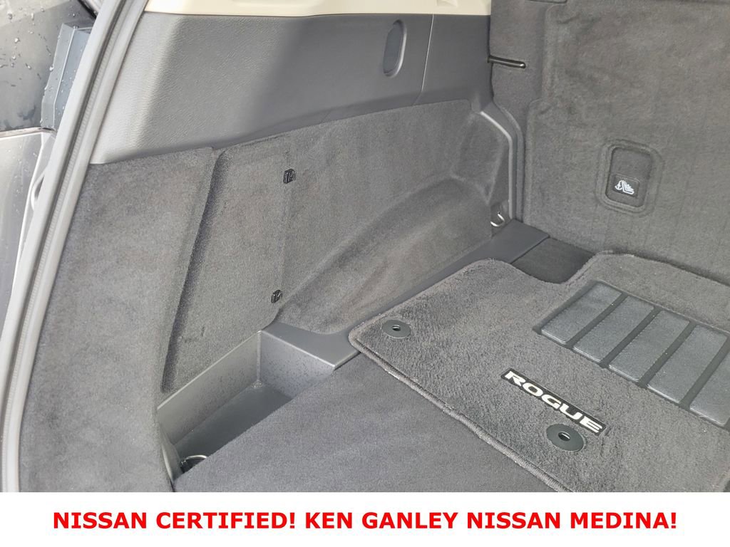 Certified 2023 Nissan Rogue SV image 43