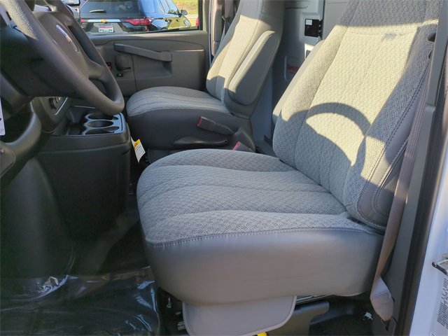 New 2025 Chevrolet Express 3500 w/ Power Convenience Package image 11