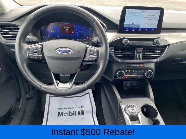 Used 2022 Ford Escape Titanium image 7