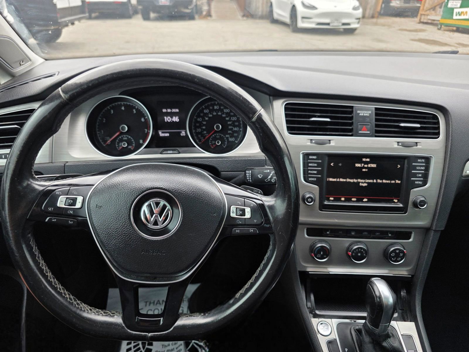 Used 2016 Volkswagen Golf S FWD image 18