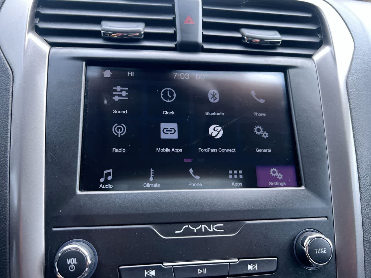 Used 2019 Ford Fusion SE AWD/4WD image 18