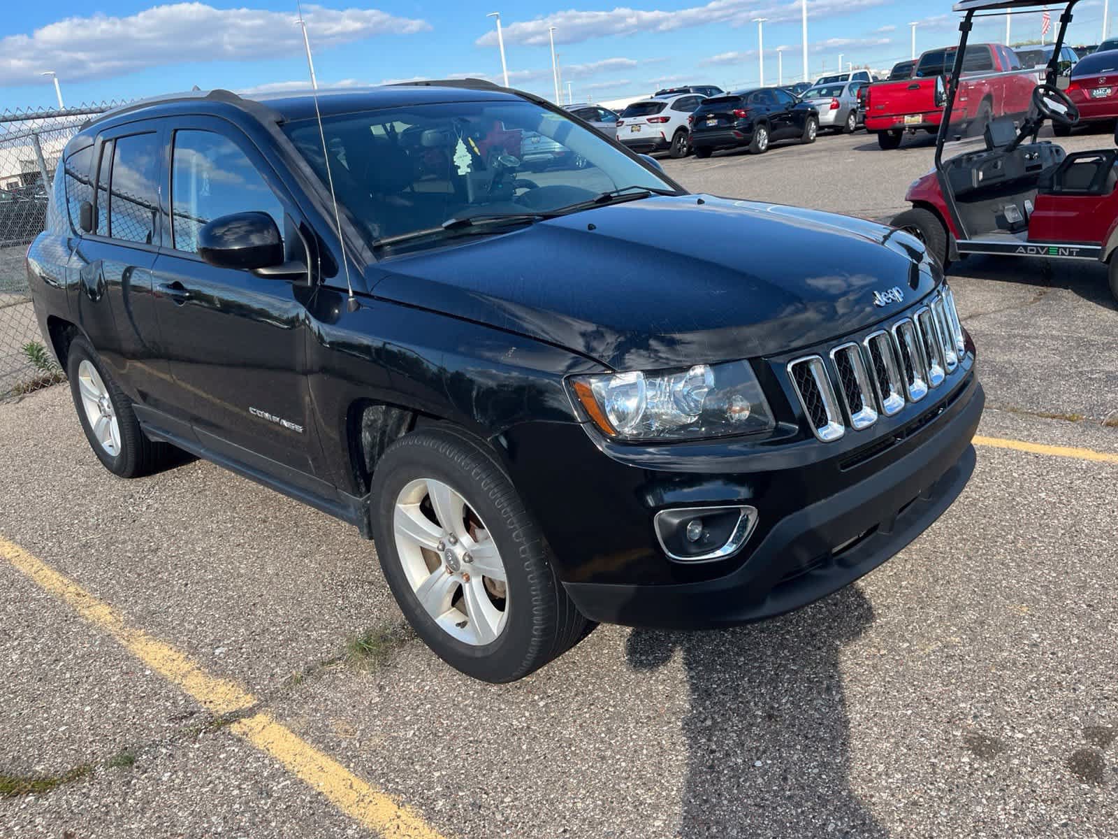 Used 2017 Jeep Compass Latitude AWD/4WD image 17
