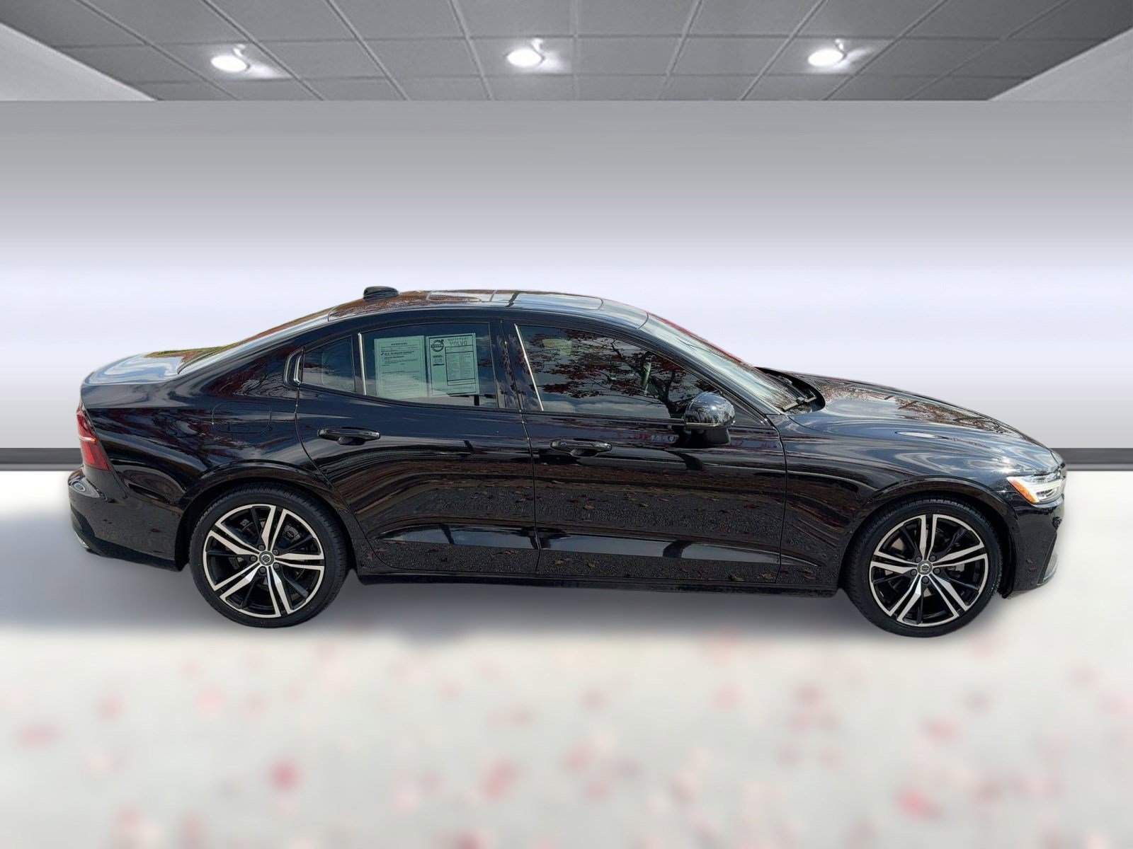 Certified 2022 Volvo S60 B5 R-Design w/ Advanced Package image 7