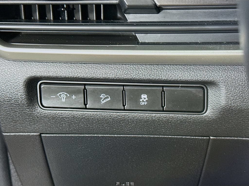 Used 2023 Kia Telluride S AWD/4WD image 19