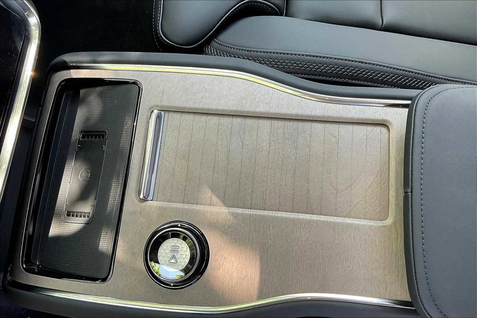 New 2025 Volvo EX90 Ultra image 10