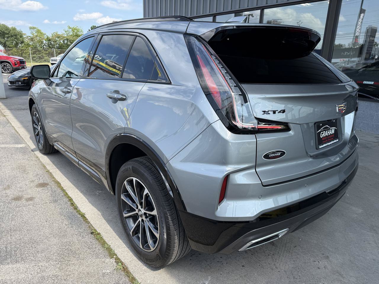 Used 2024 Cadillac XT4 Sport FWD image 6