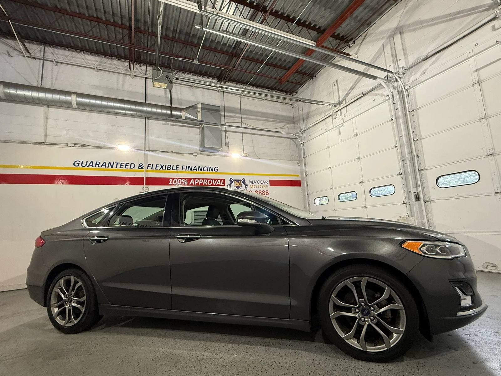 Used 2020 Ford Fusion Titanium FWD image 4