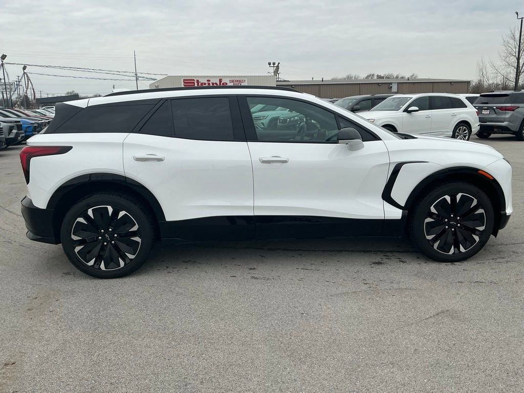 Used 2024 Chevrolet Blazer EV RS AWD/4WD image 2