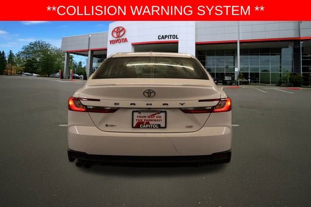 Used 2025 Toyota Camry SE image 6