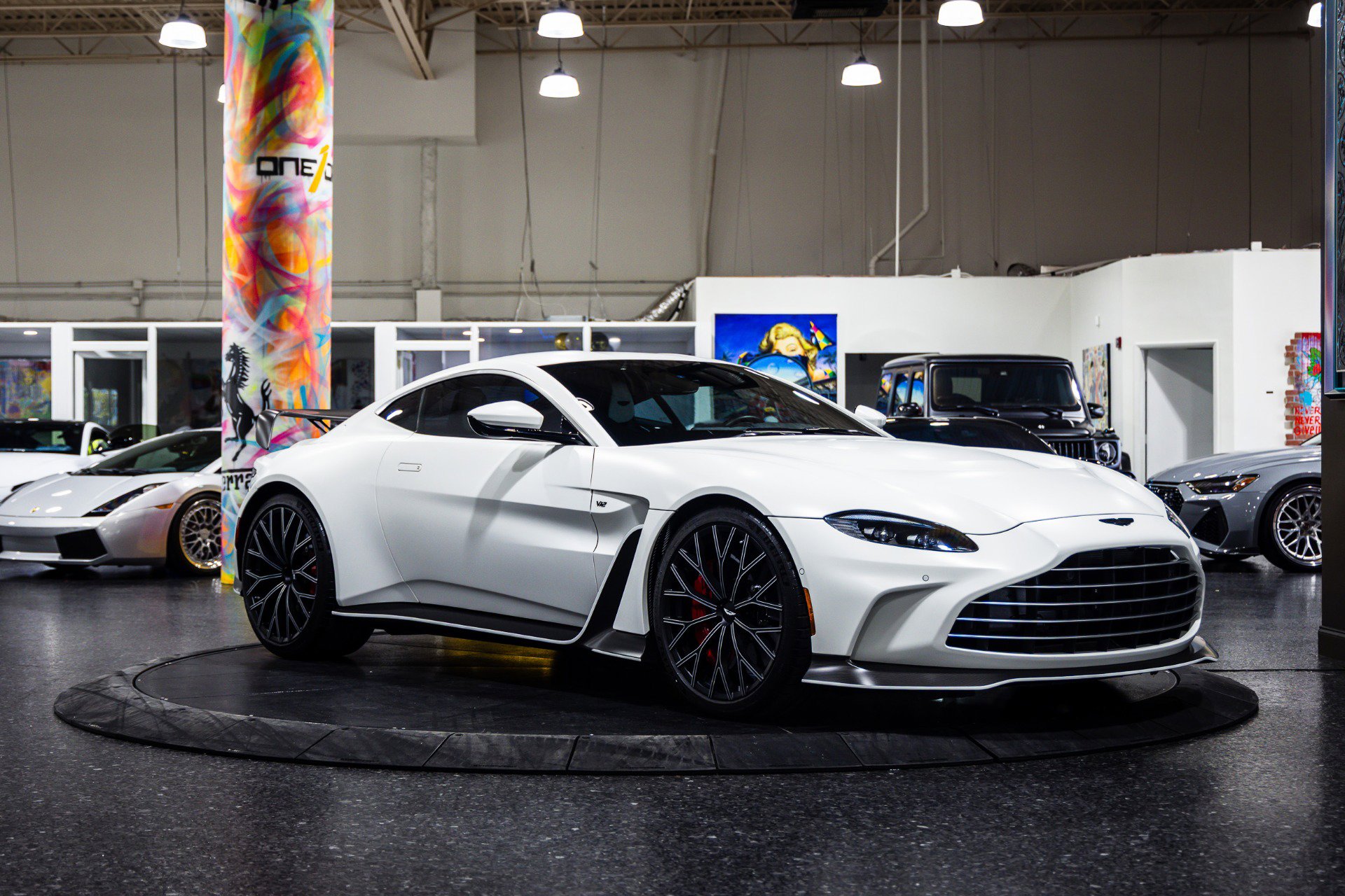 Used 2023 Aston Martin V12 Vantage image 15
