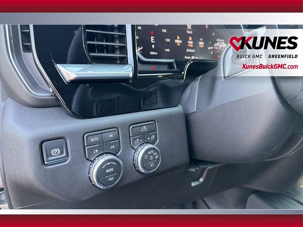 New 2026 GMC Sierra 1500 Elevation image 14