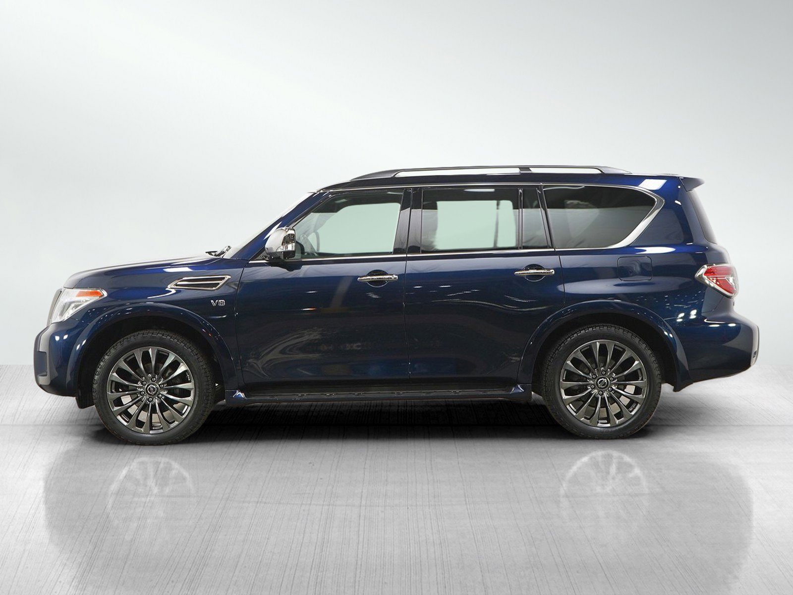 Used 2020 Nissan Armada Platinum w/ Platinum Reserve Package AWD/4WD image 2