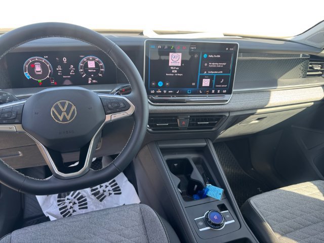 New 2026 Volkswagen Tiguan S FWD image 10
