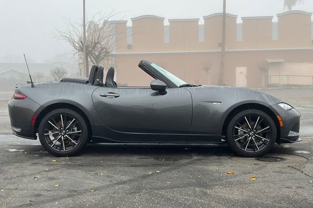 New 2025 MAZDA MX-5 Miata Grand Touring w/ Appearance Package image 3