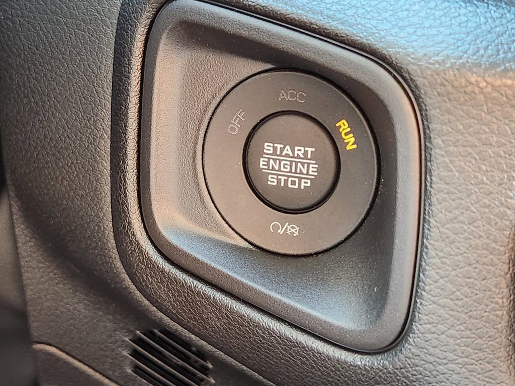 New 2025 Jeep Gladiator Sport AWD/4WD image 13