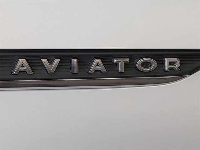 Used 2020 Lincoln Aviator Reserve w/ Equipment Group 202A image 49