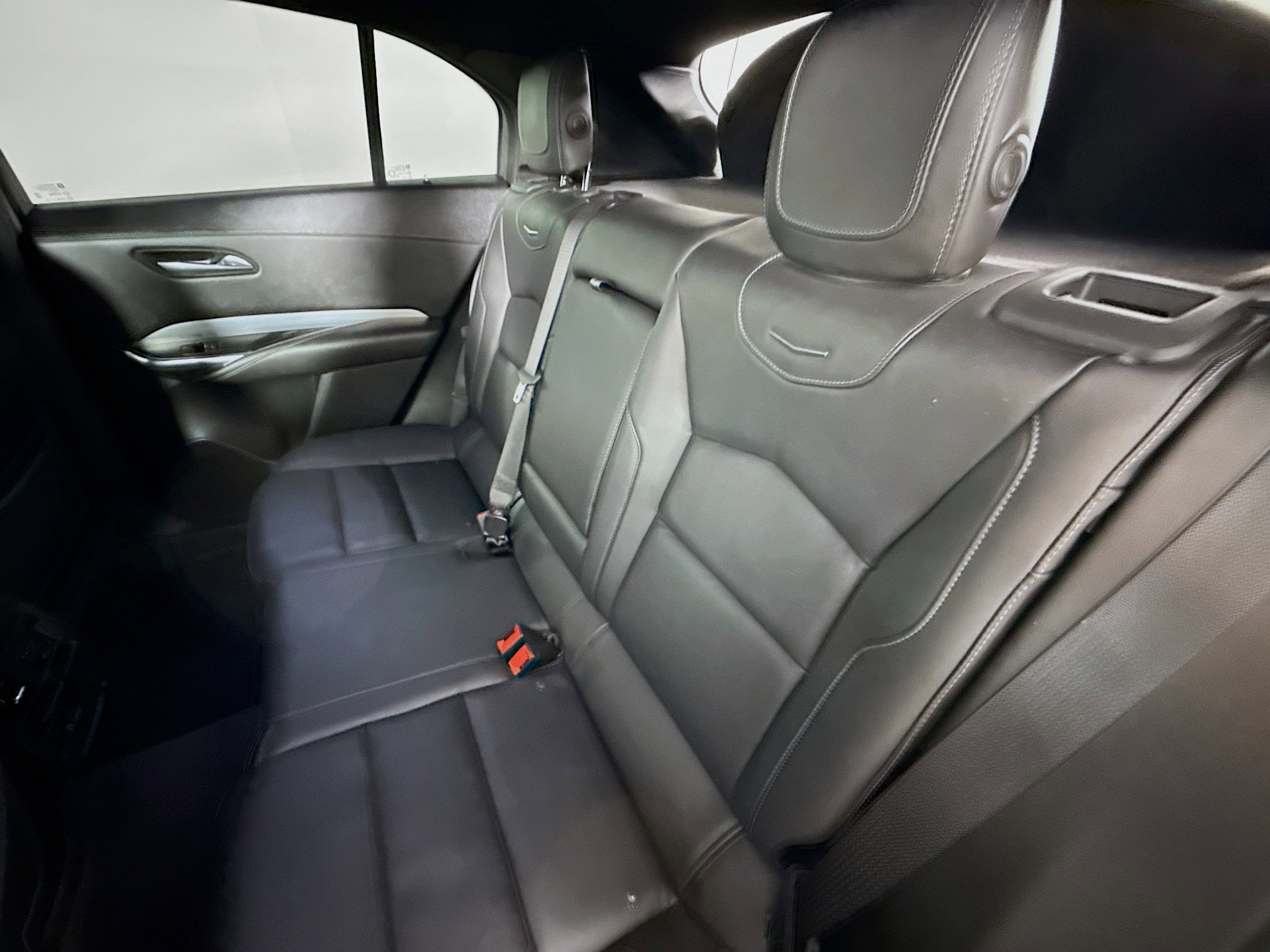 Used 2021 Cadillac XT4 Premium Luxury w/ LPO, Radiant Package image 27