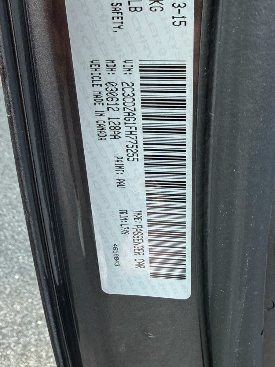 Used 2015 Dodge Challenger SXT RWD image 27