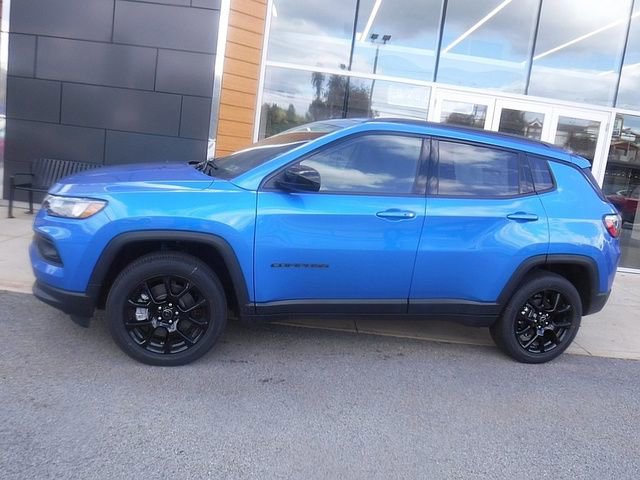 New 2026 Jeep Compass Latitude image 2