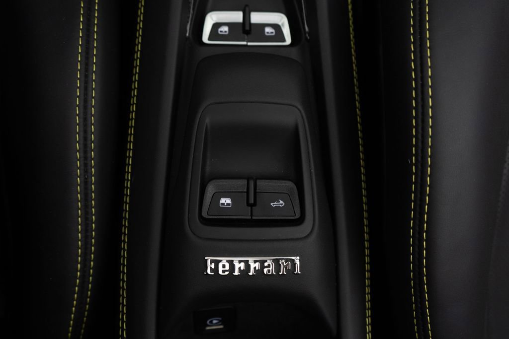 Certified 2023 Ferrari F8 Tributo image 29