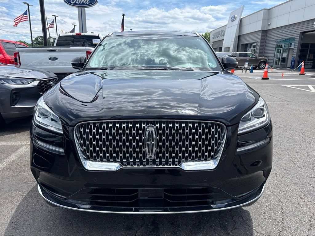 Used 2020 Lincoln Corsair Reserve w/ Equipment Group 201A AWD/4WD image 2