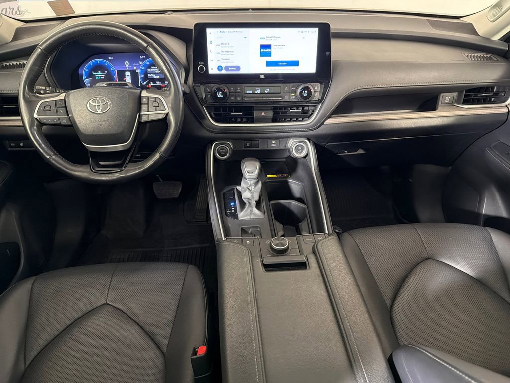 Used 2024 Toyota Grand Highlander Platinum image 24