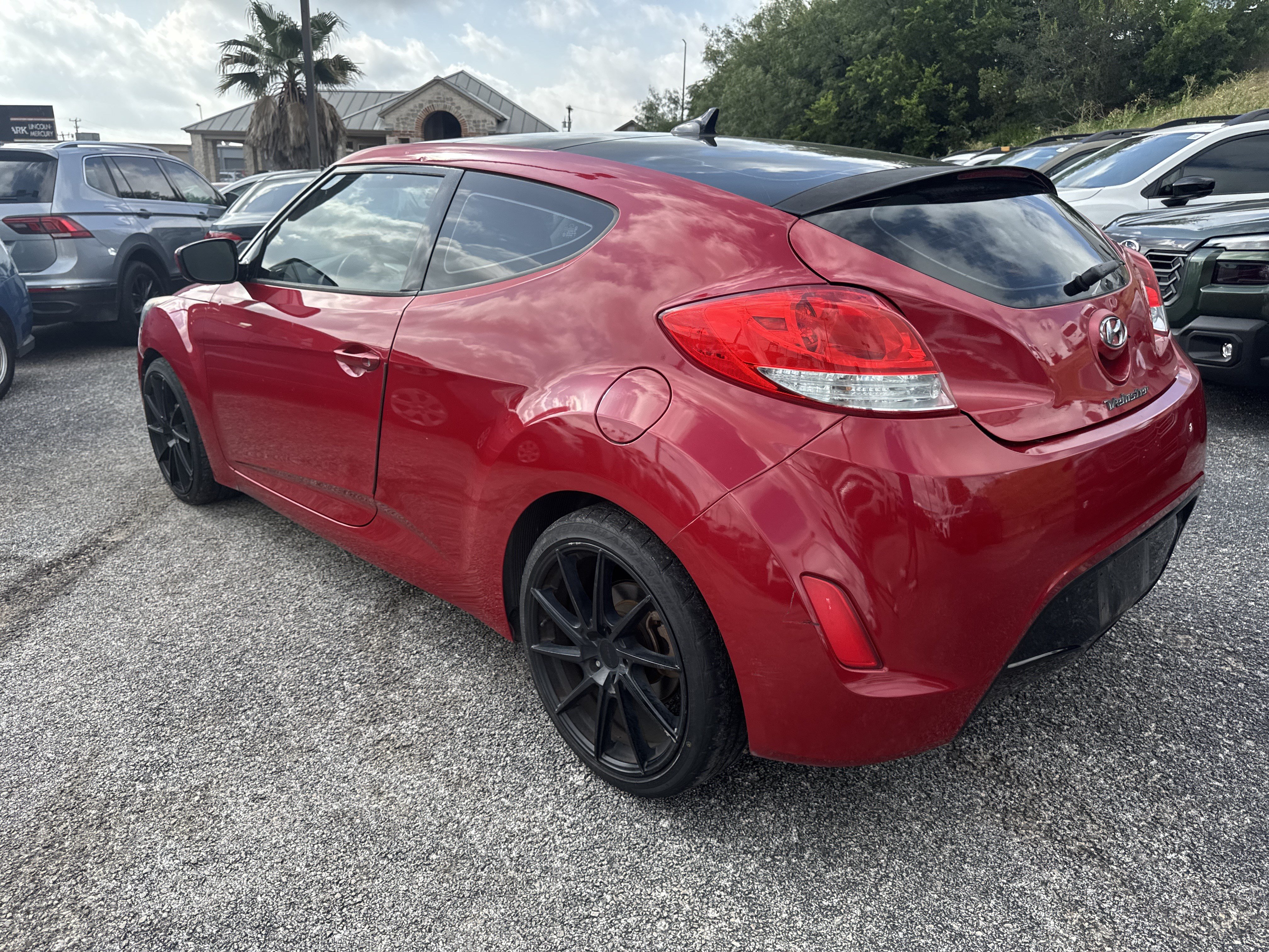 Used 2013 Hyundai Veloster w/ Style Pkg FWD image 5