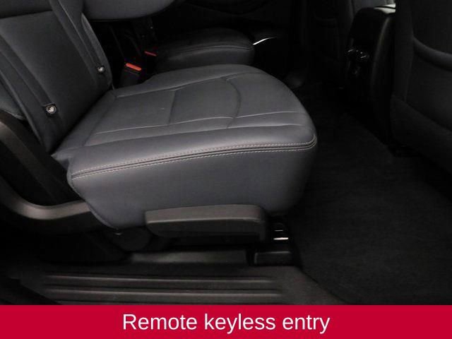 Used 2022 Buick Enclave Essence w/ Sport Touring Edition image 33