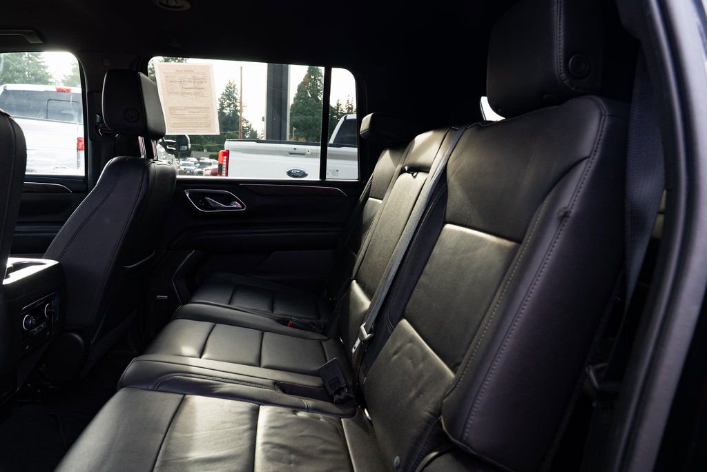Used 2021 Chevrolet Suburban LT AWD/4WD image 19