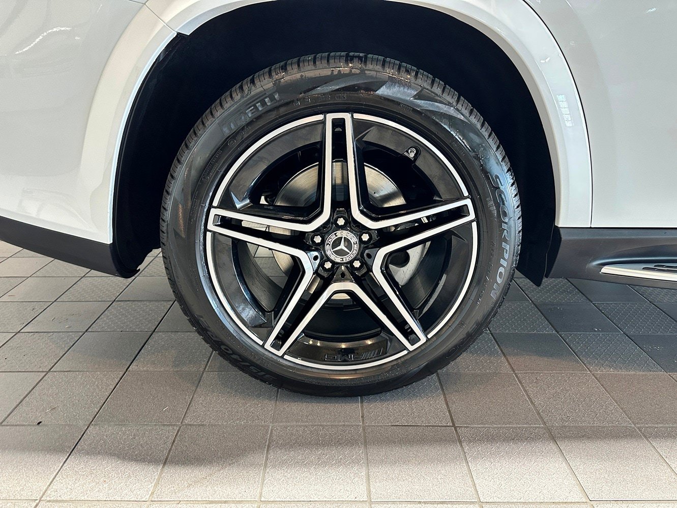 New 2026 Mercedes-Benz GLS 450 4MATIC image 18