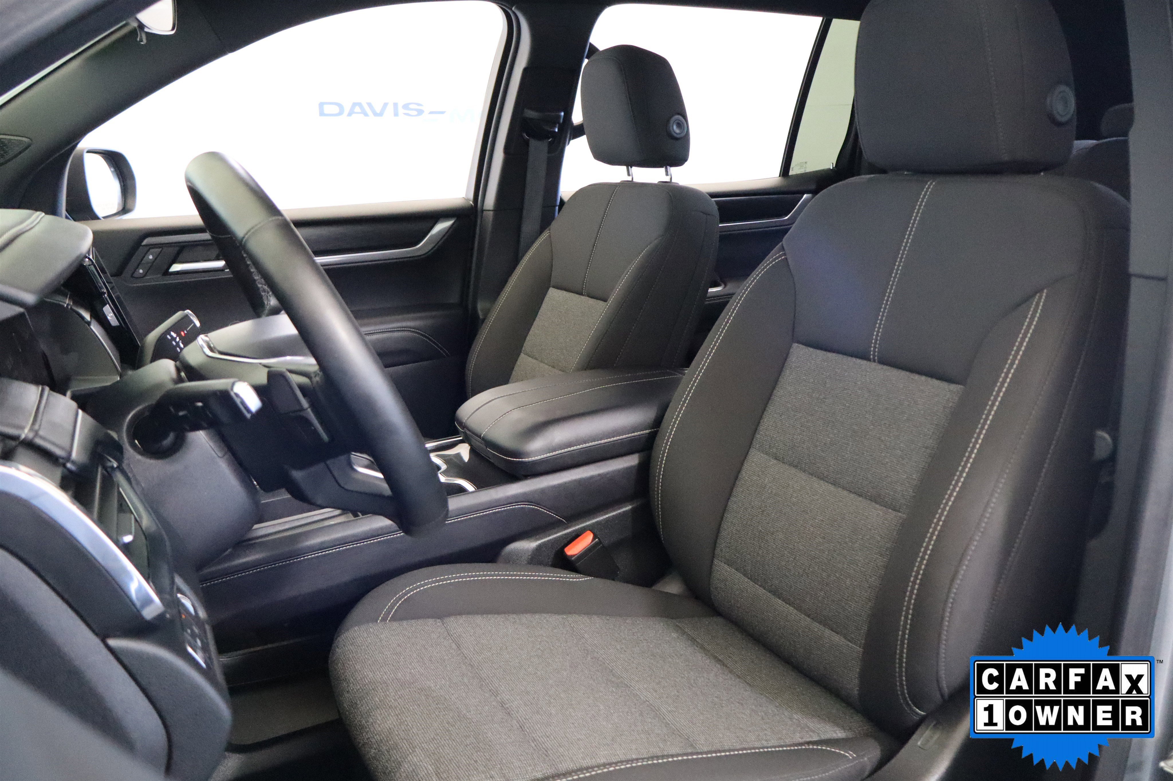 Used 2025 GMC Acadia Elevation image 22