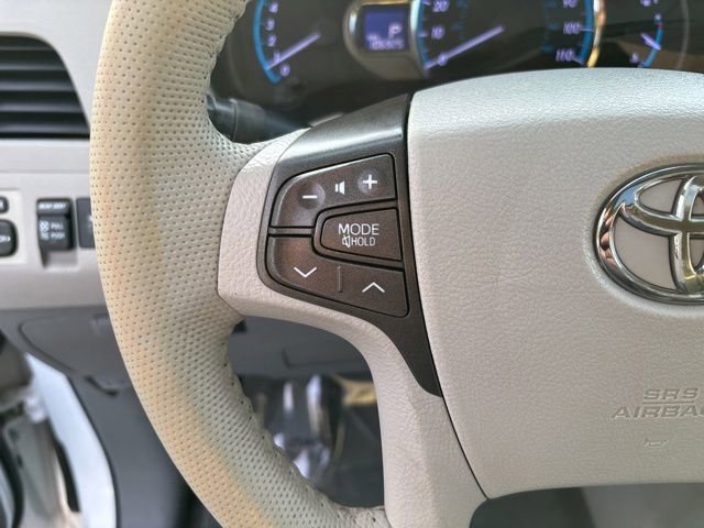 Used 2012 Toyota Sienna XLE w/ XLE Navigation Pkg AWD/4WD image 21