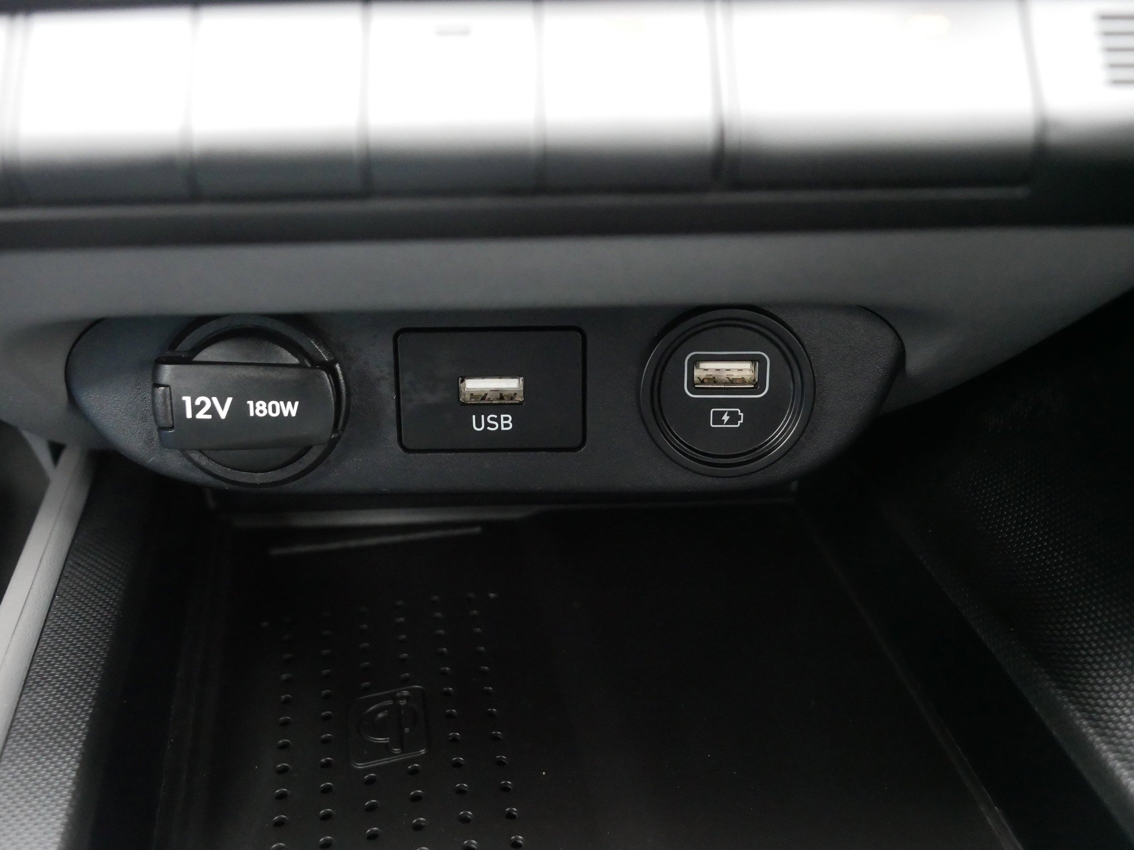 Used 2023 Hyundai Elantra SEL w/ Convenience Package image 33