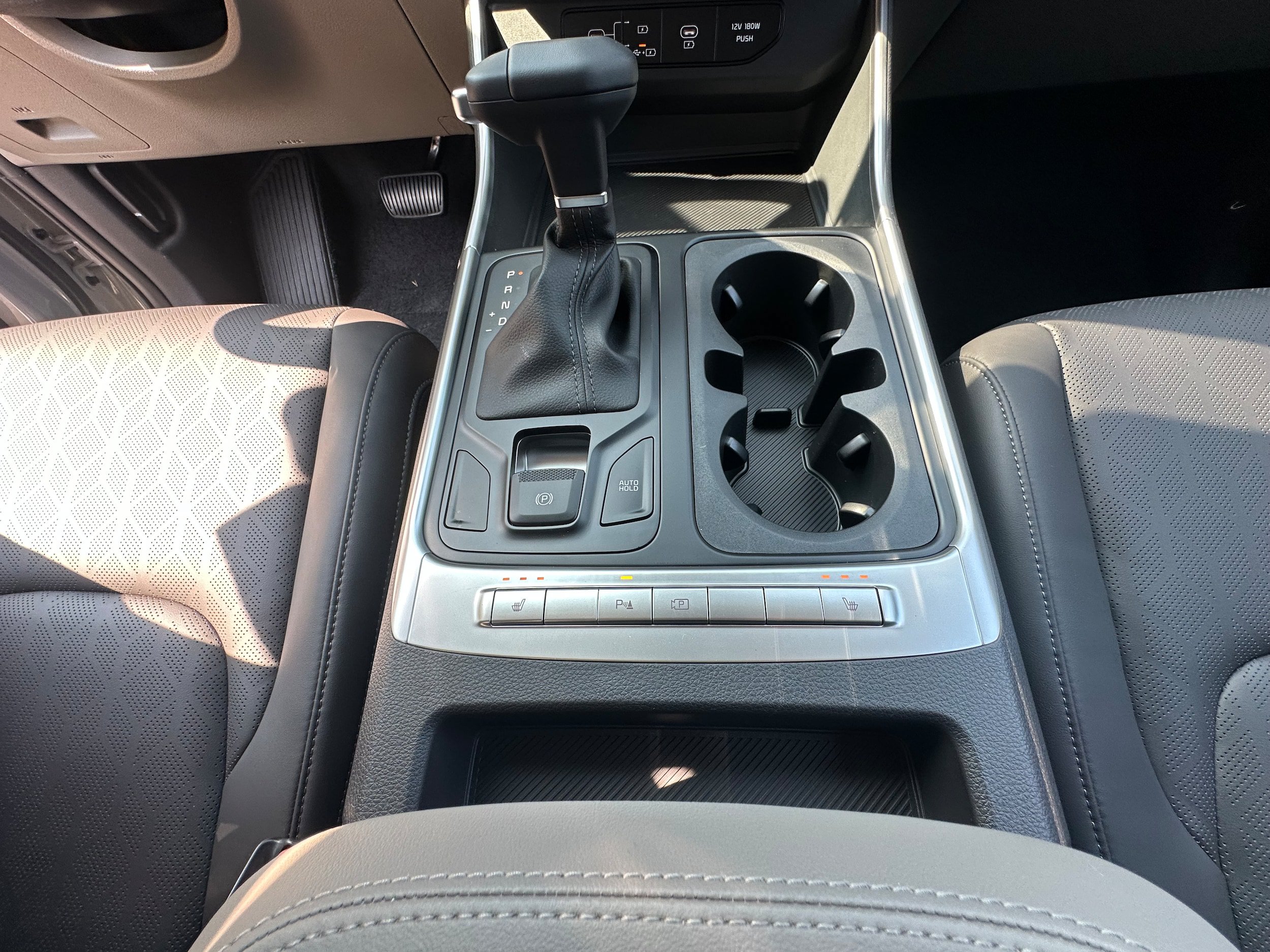 New 2027 Kia Carnival FWD image 27
