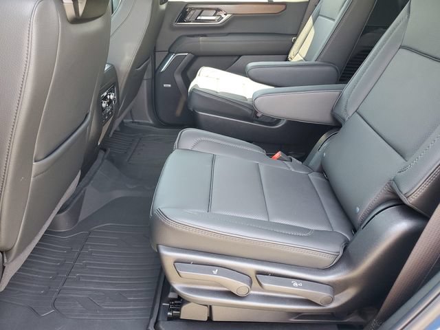 Used 2026 GMC Yukon Denali w/ Denali Reserve Package AWD/4WD image 22