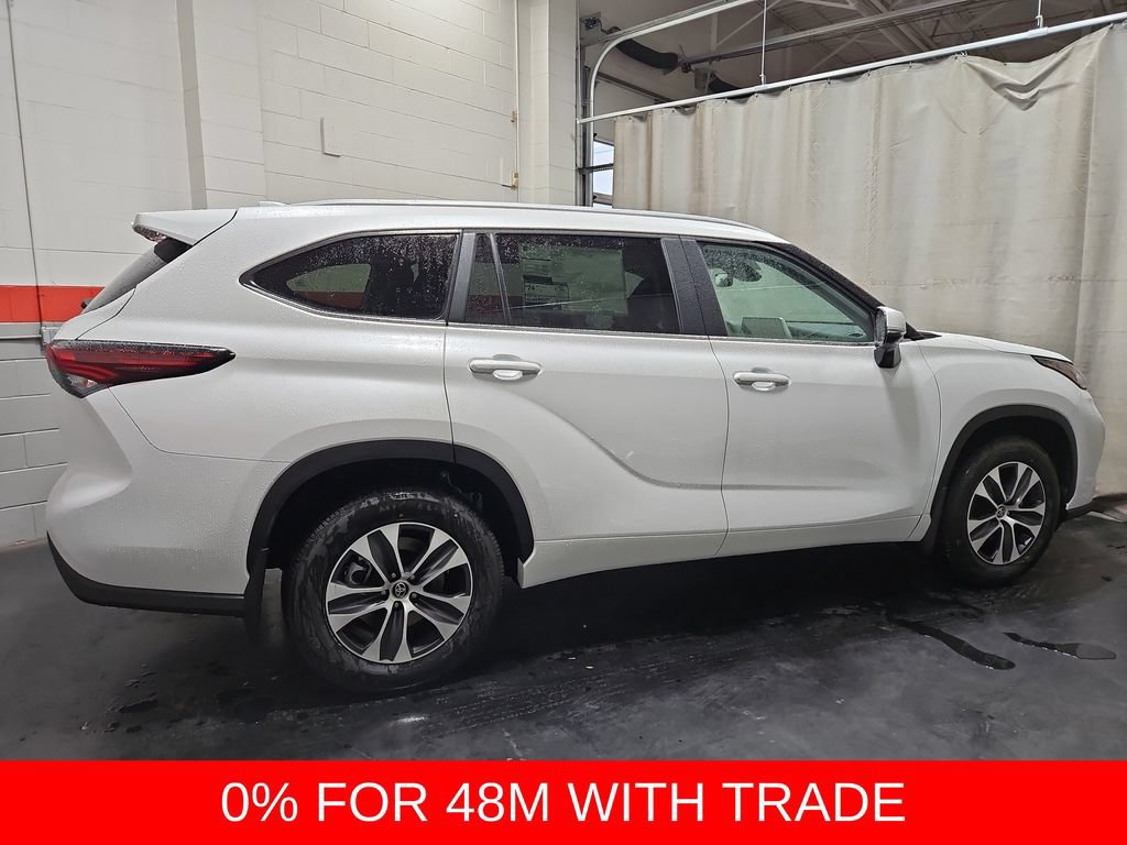New 2026 Toyota Highlander XLE AWD/4WD image 9