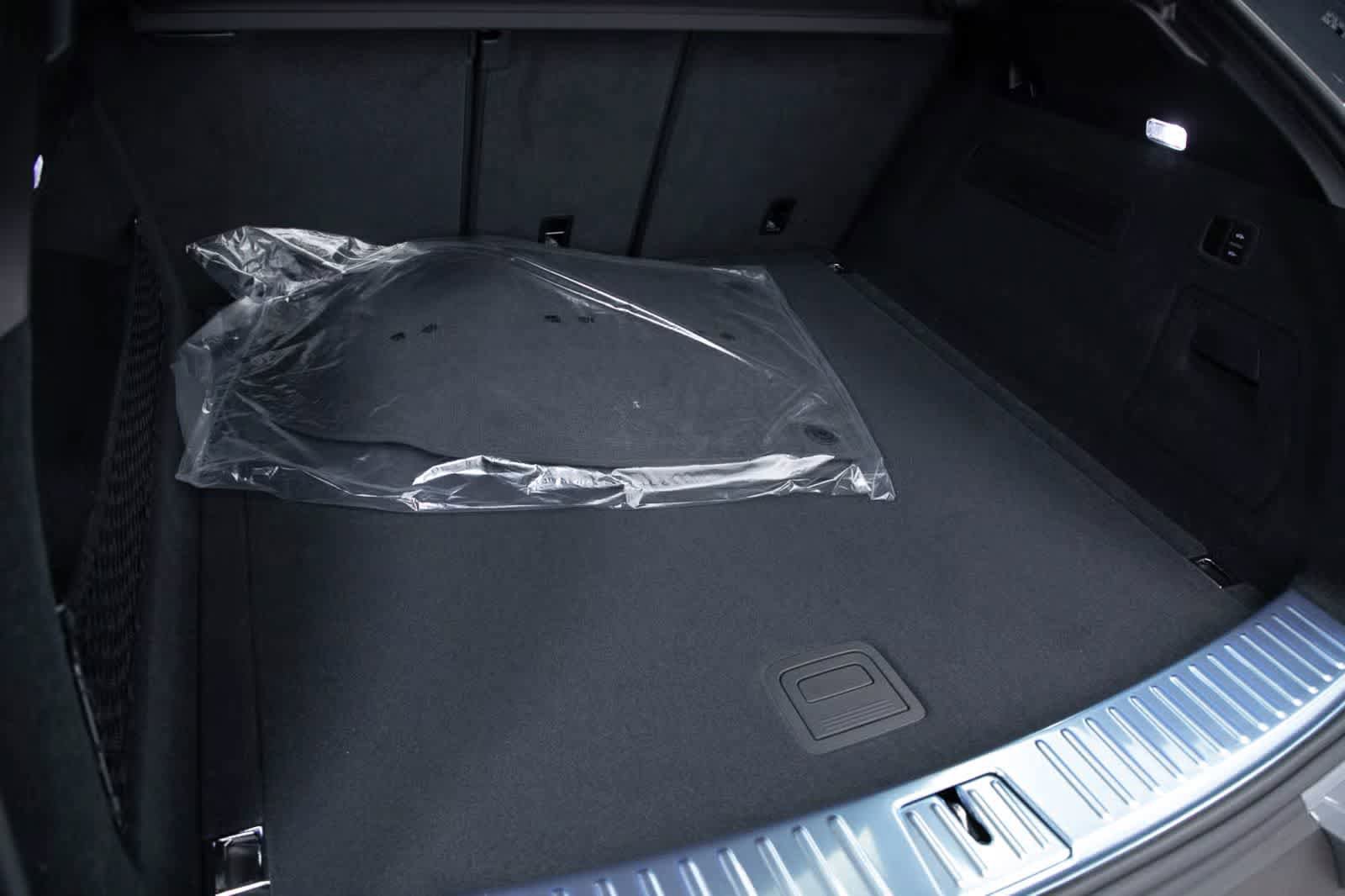 Certified 2025 Porsche Cayenne S AWD/4WD image 39