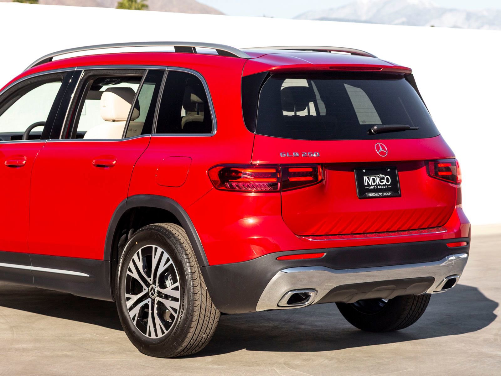 Used 2026 Mercedes-Benz GLB 250 image 5