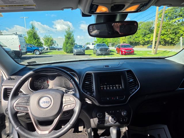 Used 2021 Jeep Cherokee Latitude Lux w/ Sun & Sound Group AWD/4WD image 6