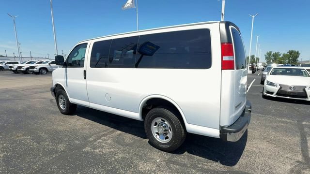 Used 2022 Chevrolet Express 2500 LT RWD image 6