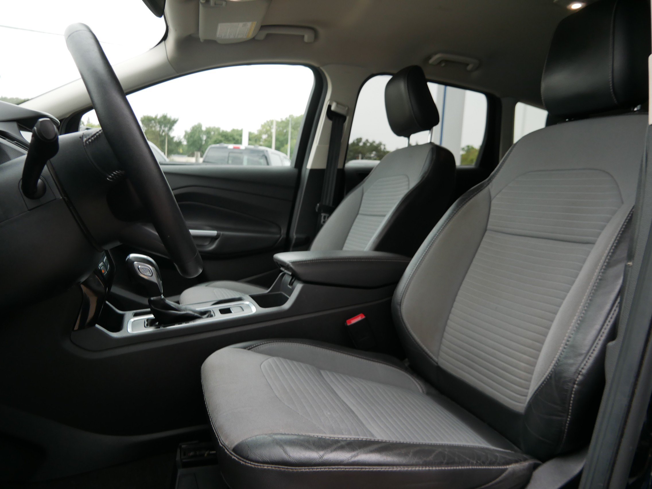 Used 2019 Ford Escape SE AWD/4WD image 6