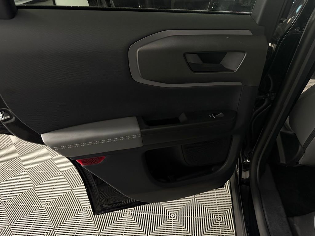 Used 2025 Ford Bronco Sport Badlands image 28