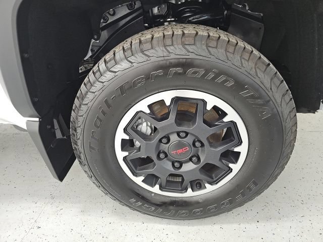 Used 2026 Toyota Tacoma TRD Off-Road AWD/4WD image 8