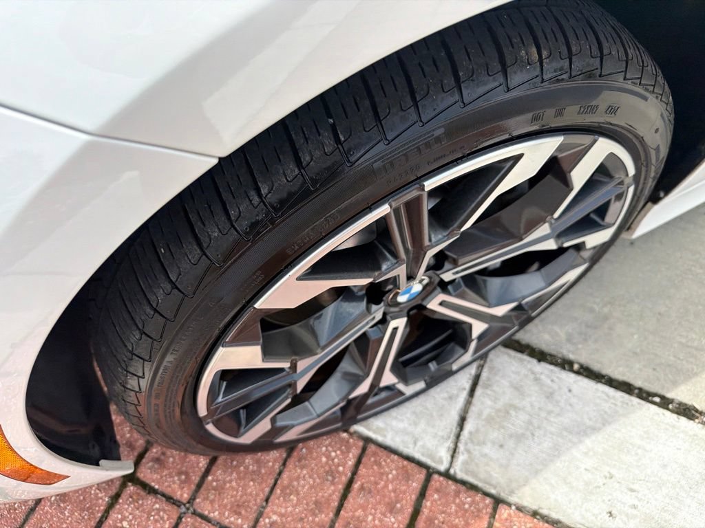 Used 2025 BMW 330i Sedan RWD image 11